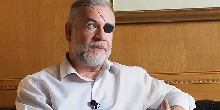 José Javier Esparza Cómo Perdió su Ojo: y la Historia Detrás de este Impactante Evento