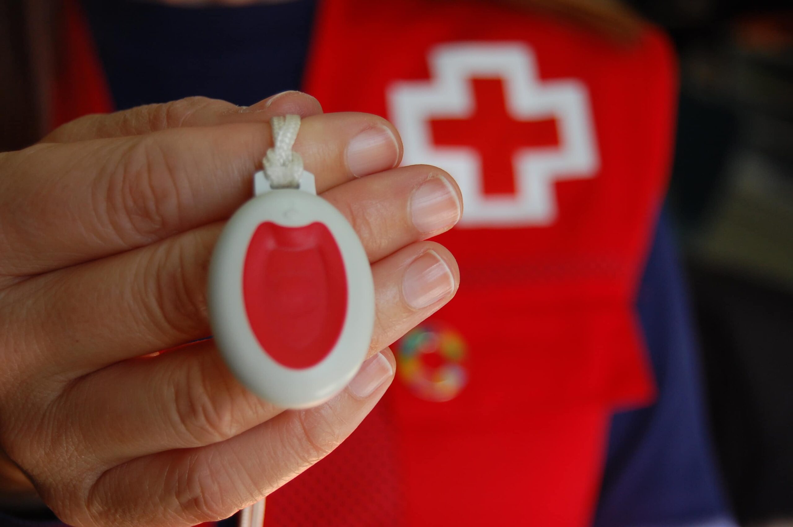 Botón Rojo Personas Mayores: Seguridad y Tranquilidad para los Adultos Mayores