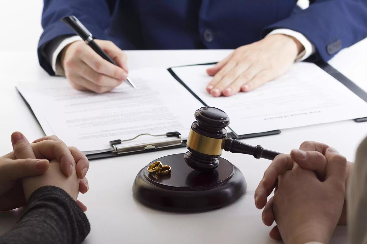 Divorcio Extranjeros en España Ley Aplicable: Procedimientos y Requisitos