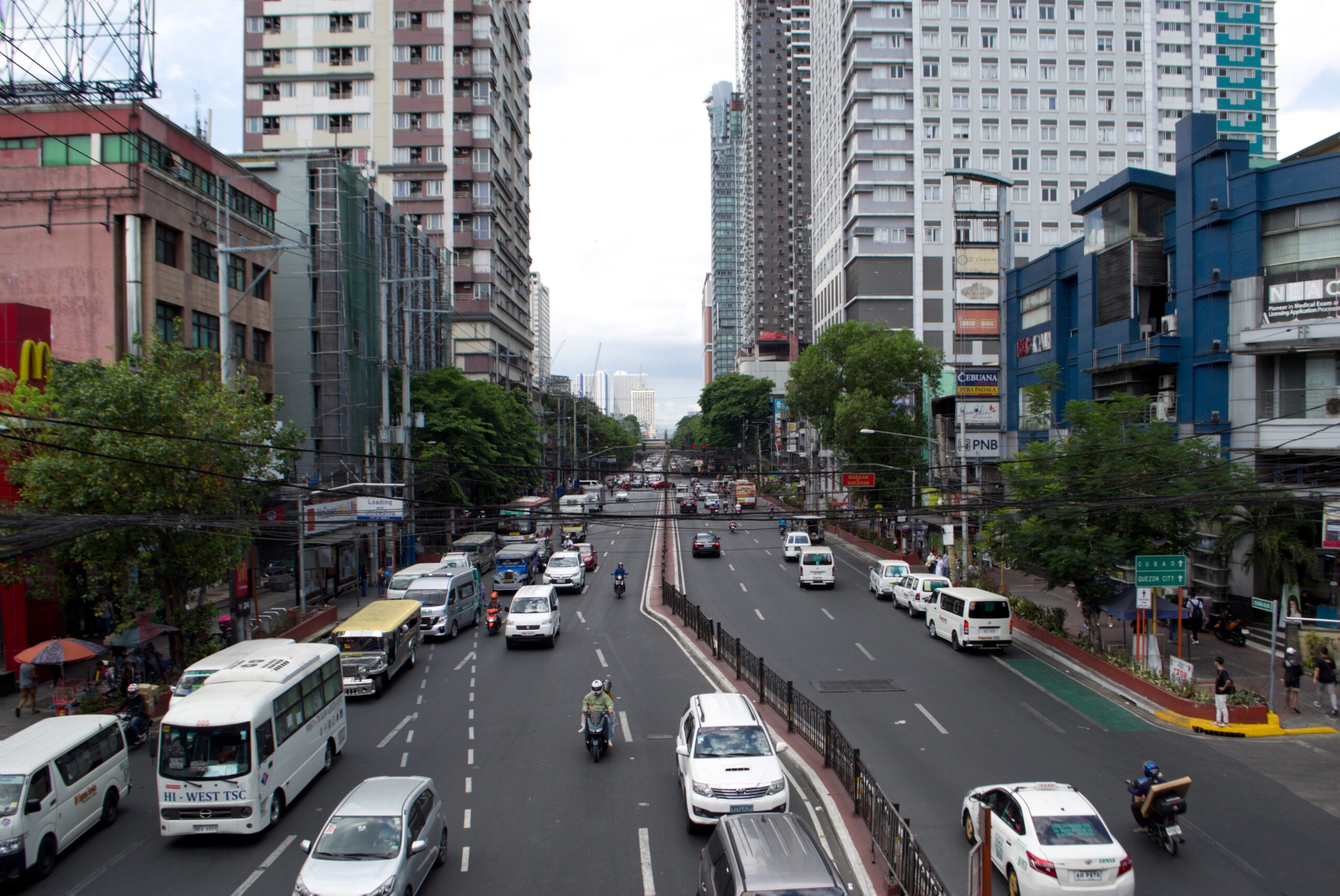 España Boulevard: Historia, Cultura y Atractivos de una Avenida Icónica
